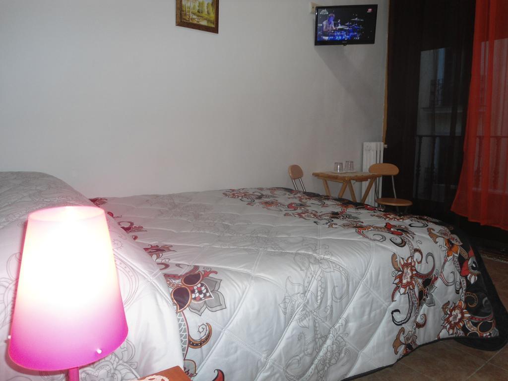 מדריד Hostal Florida מראה חיצוני תמונה